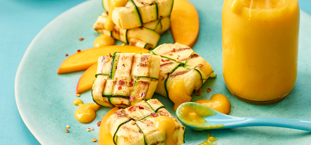 Mango-Ketchup-zu-Zucchini-Halloumi-Päckchen